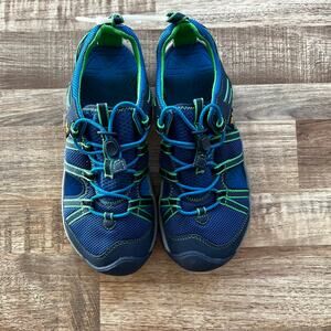 NWOT Teva sandals